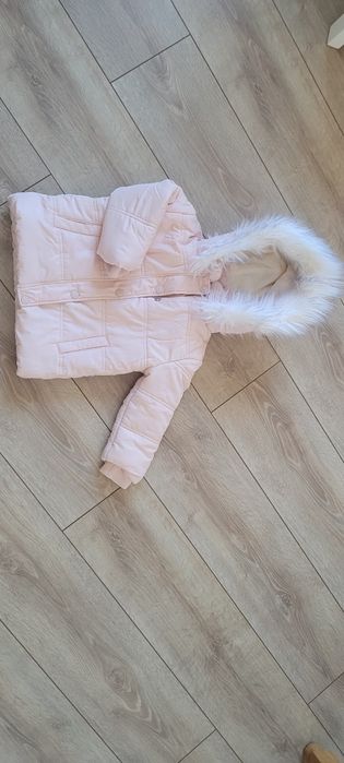 Курточка для дівчинки
