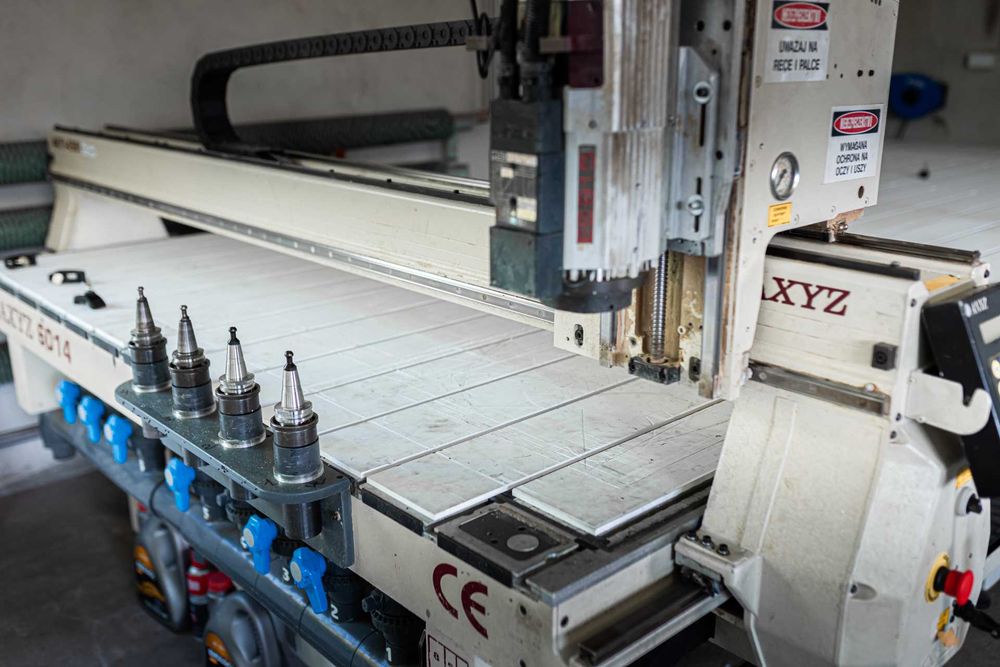 Frezowanie CNC - dibond, plexi, aluminium, PCV