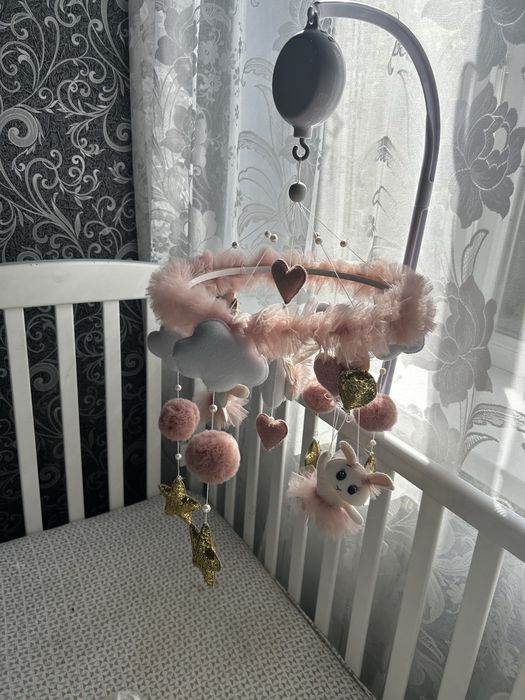 Дитяче ліжечко з шухлядою ,та маятником