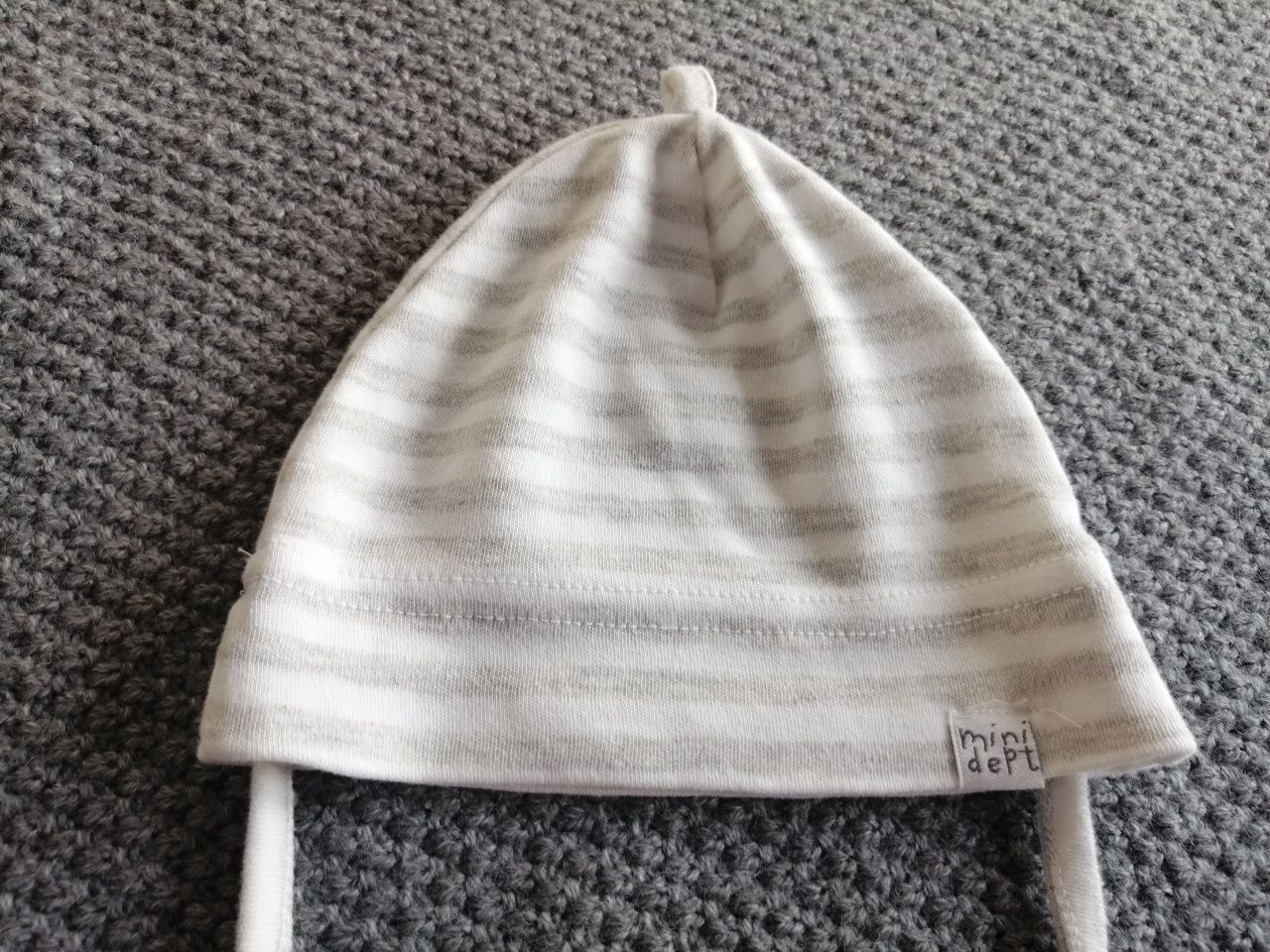 Czapka niemowlęca wiązana H&M