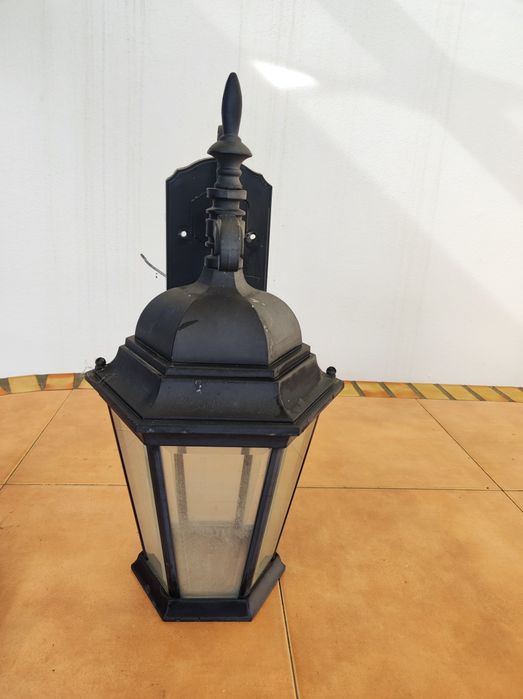 Candeeiro exterior em ferro