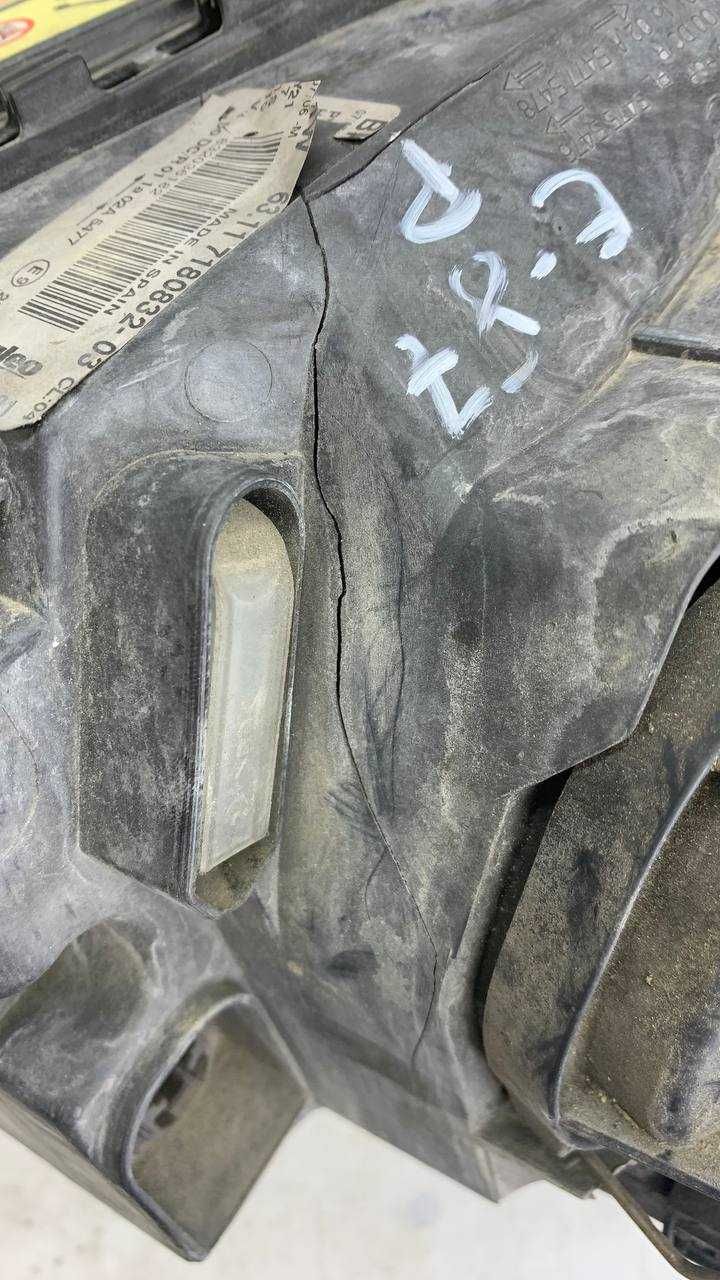 Фара BMW E81 E82 E87 E88 ксенон