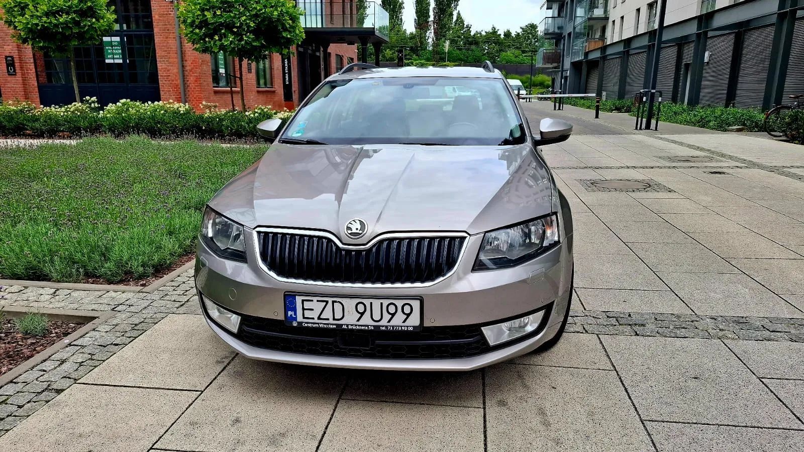Skoda Octavia Octavia 1.6 TDI DSG Keyless