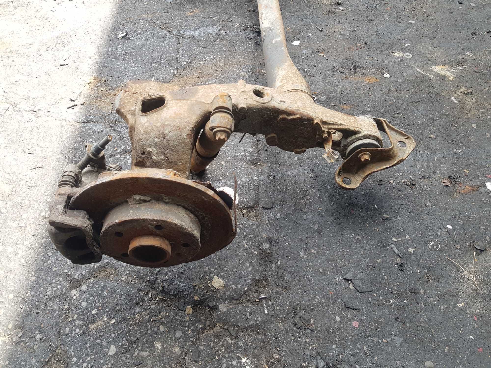 Opel Astra H Kombi Belka Oś Tył Tylna Zawieszenia ABS Tarcze
