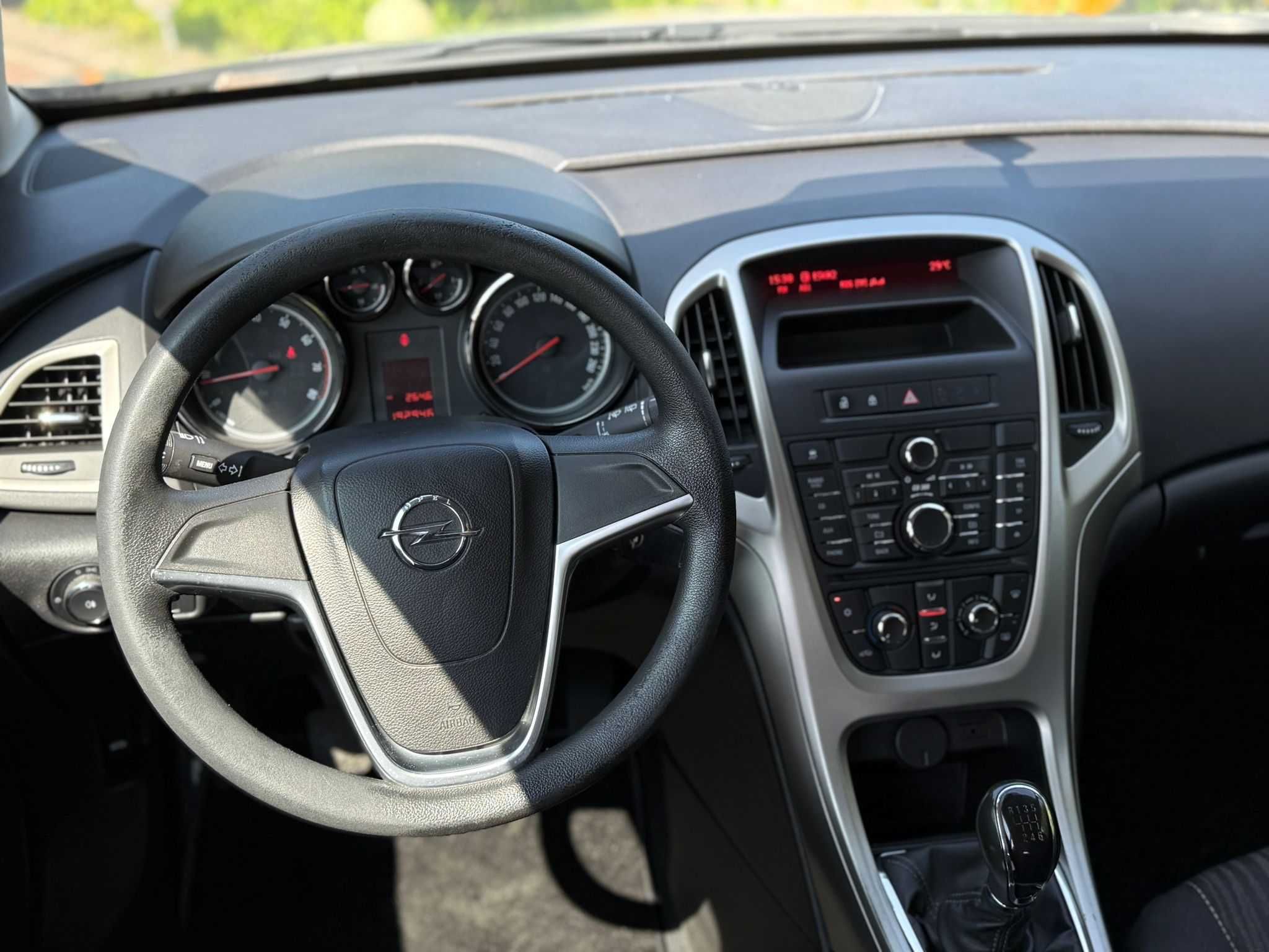 Ładny Opel Astra J 1.4 140 KM z Niemiec Po Opłatach