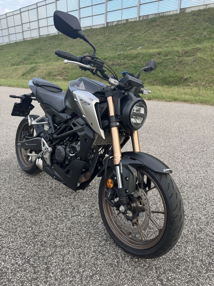 Honda CB125R 2021