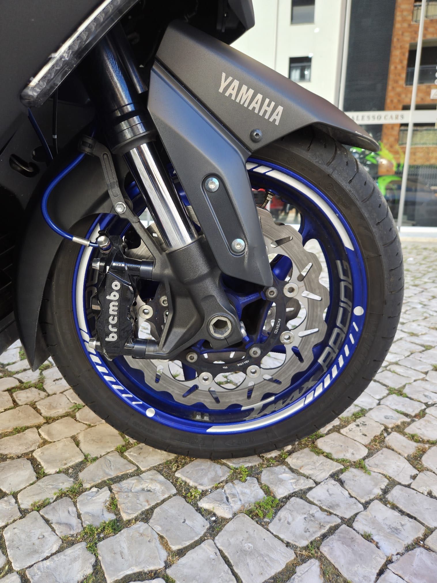Tmax 560 dx 2020