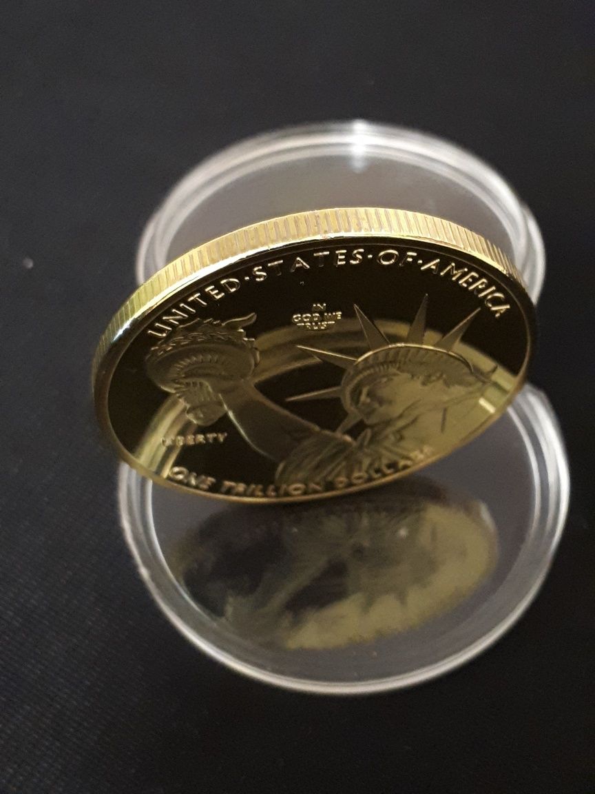 Позолоченная монета 1 триллион долларов подарок сувенир талисман