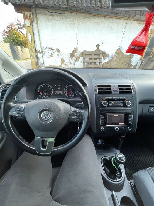 Продам Volkswagen touran