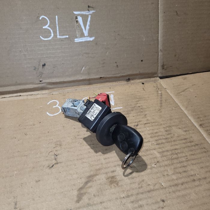 Stacyjka zapłonowa kluczyk renault Clio III 2005r