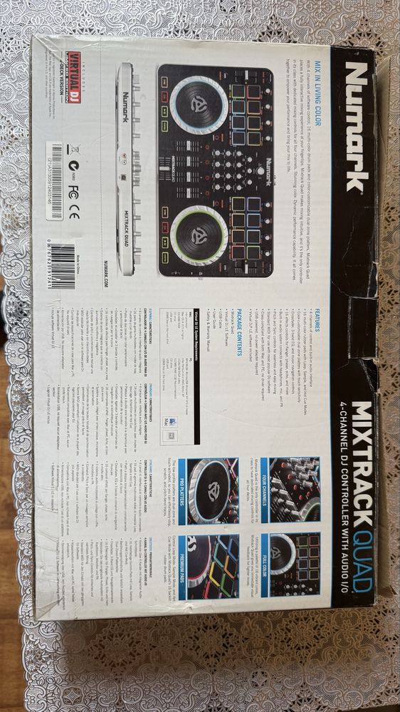 Numark MixTrack QUAD