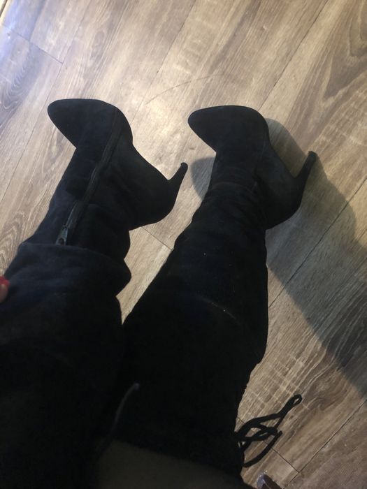 Ботфорти замш 37 на замочку, ззаду шнурочки