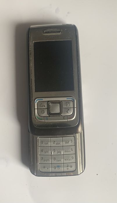 Telemóvel Nokia E65