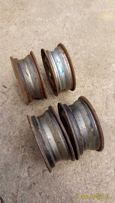 диски  сталеві  вживані  4*114.3 R 13  тільки  комплектом  500 грн