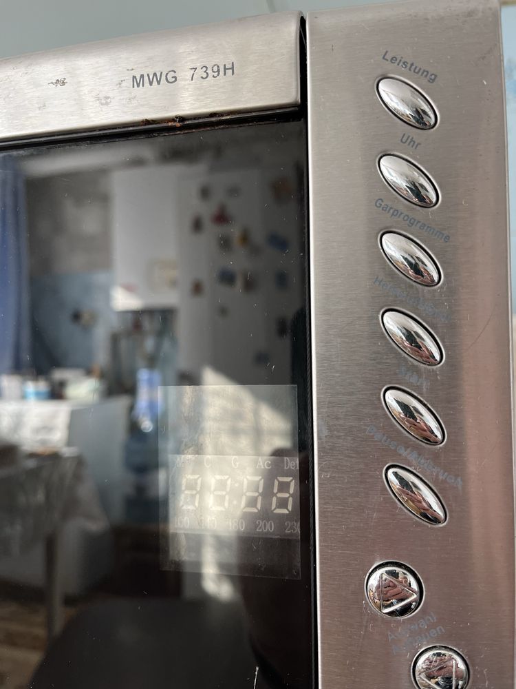 Мікрохвильова піч Clatronic MWG 739 H