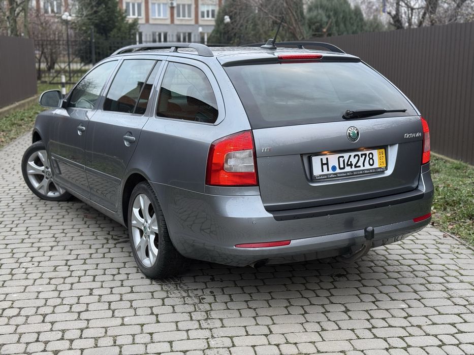 Продам Skoda Octavia A5 2.0 AKПП