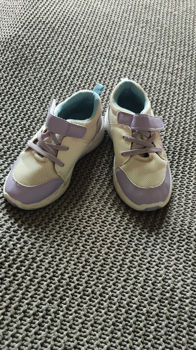 Buty sportowe dziecięce