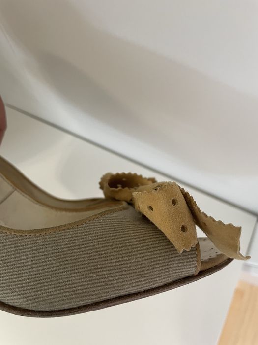 Pantofle Signature włoskie skóra naturalna szpilki otwarte palce