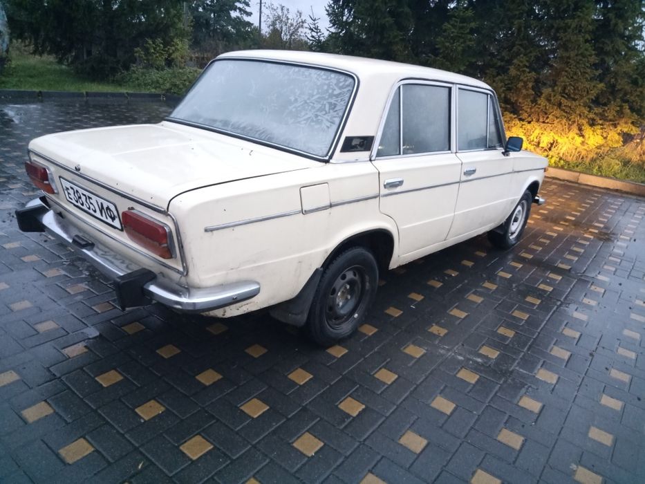 Лада  ВАЗ-2103 .