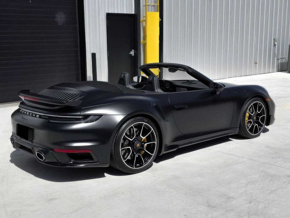 Porsche 911 Turbo S      2021