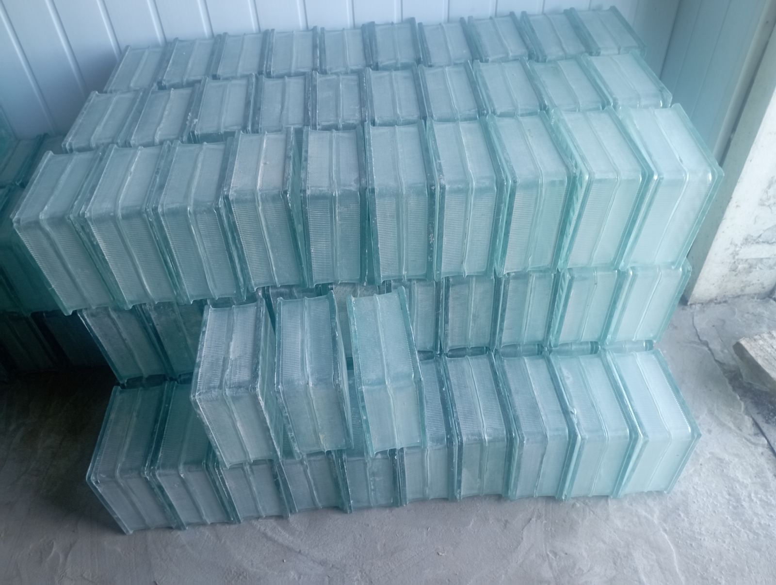 Продам склоблоки б/у.
