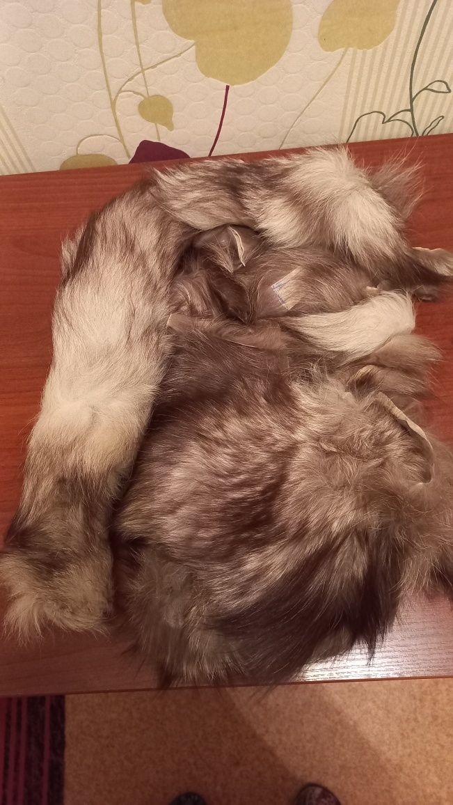 Плащ женский, цвета хаки. Меха.