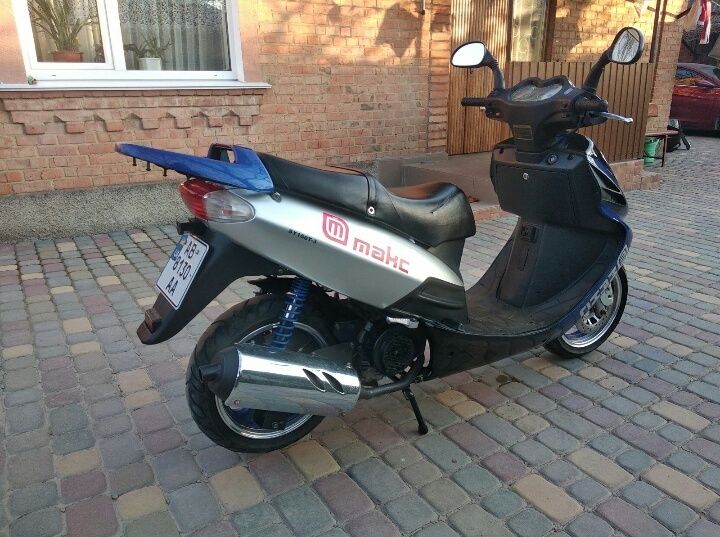 Продам скутер Storm 150