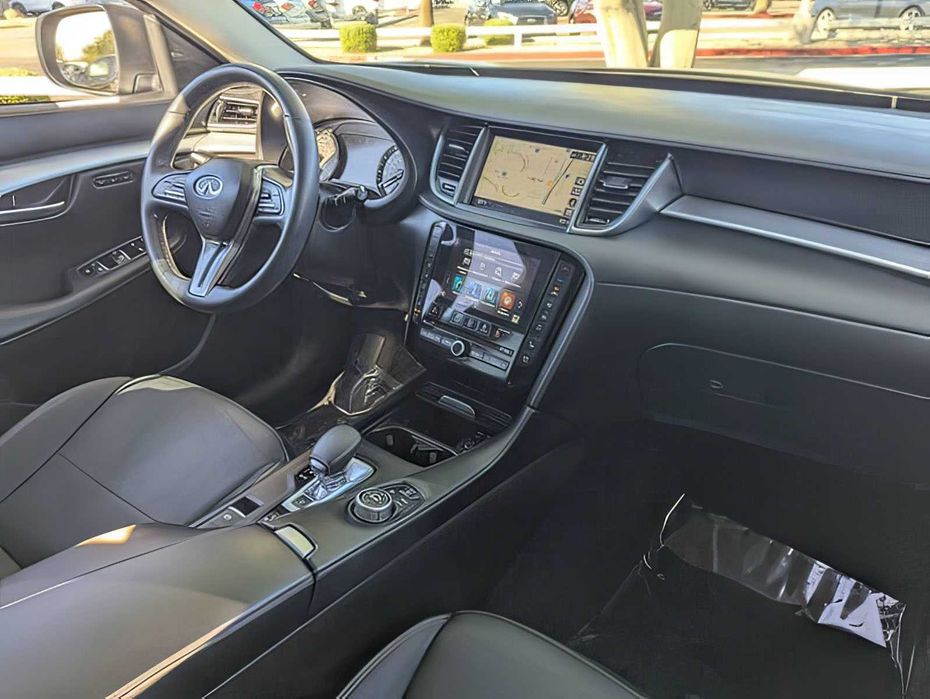 Infiniti QX50      2022