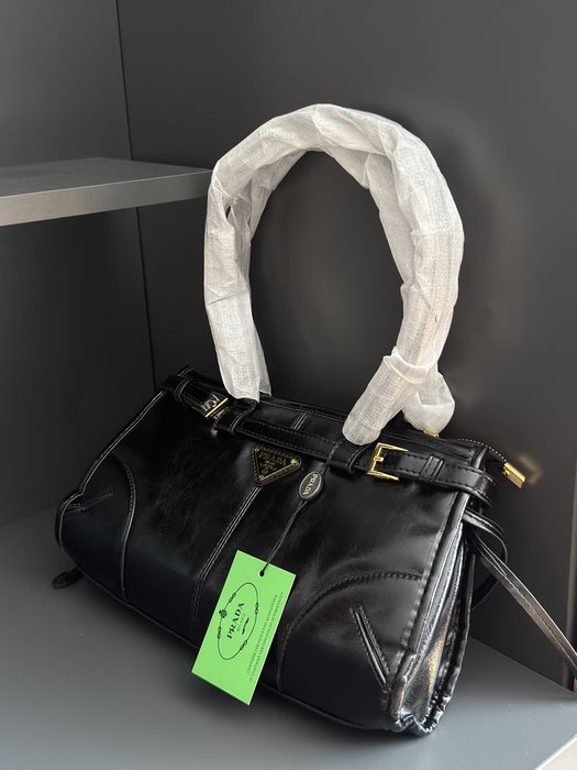 Сумка Prada Soft Lux Hobo