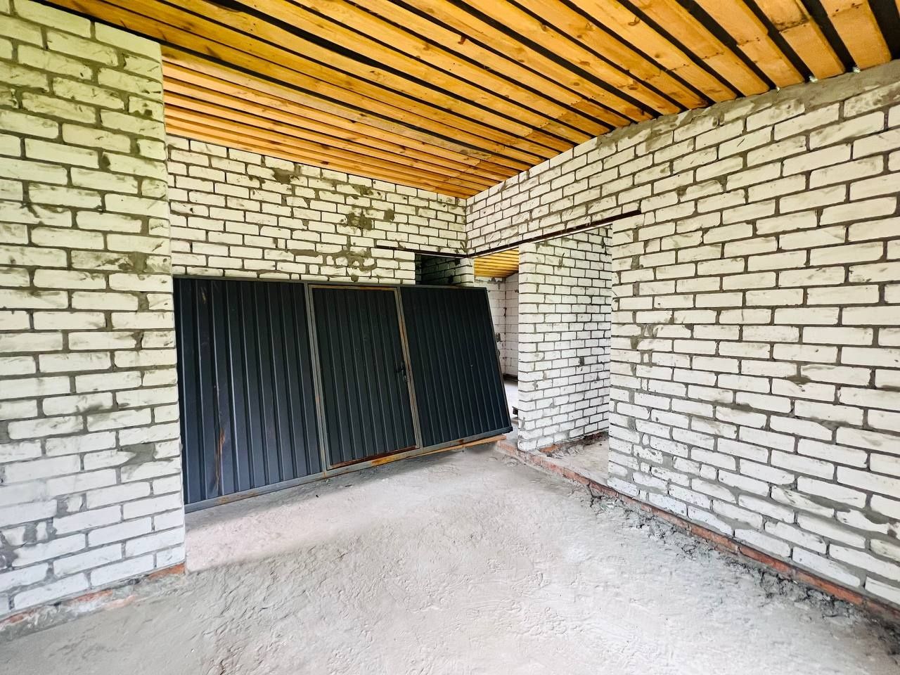 дом 70м² Подгородное новый два участка
