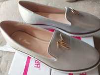 Buty w kartonach nowe