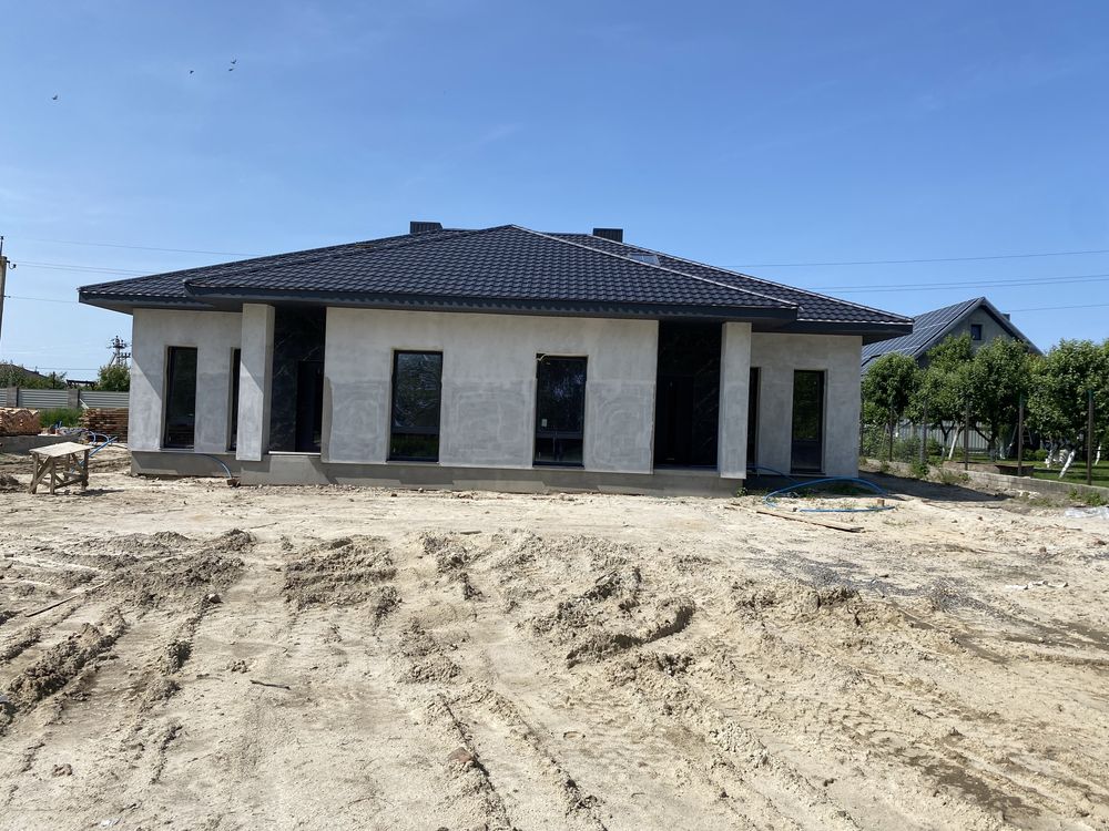 Продаж дуплексів в гарній локаціі у Рованцях