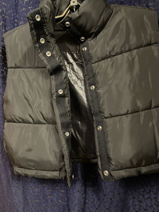 Новый дутый жилет шведского бренда Weekday. Оригинал. Размер S