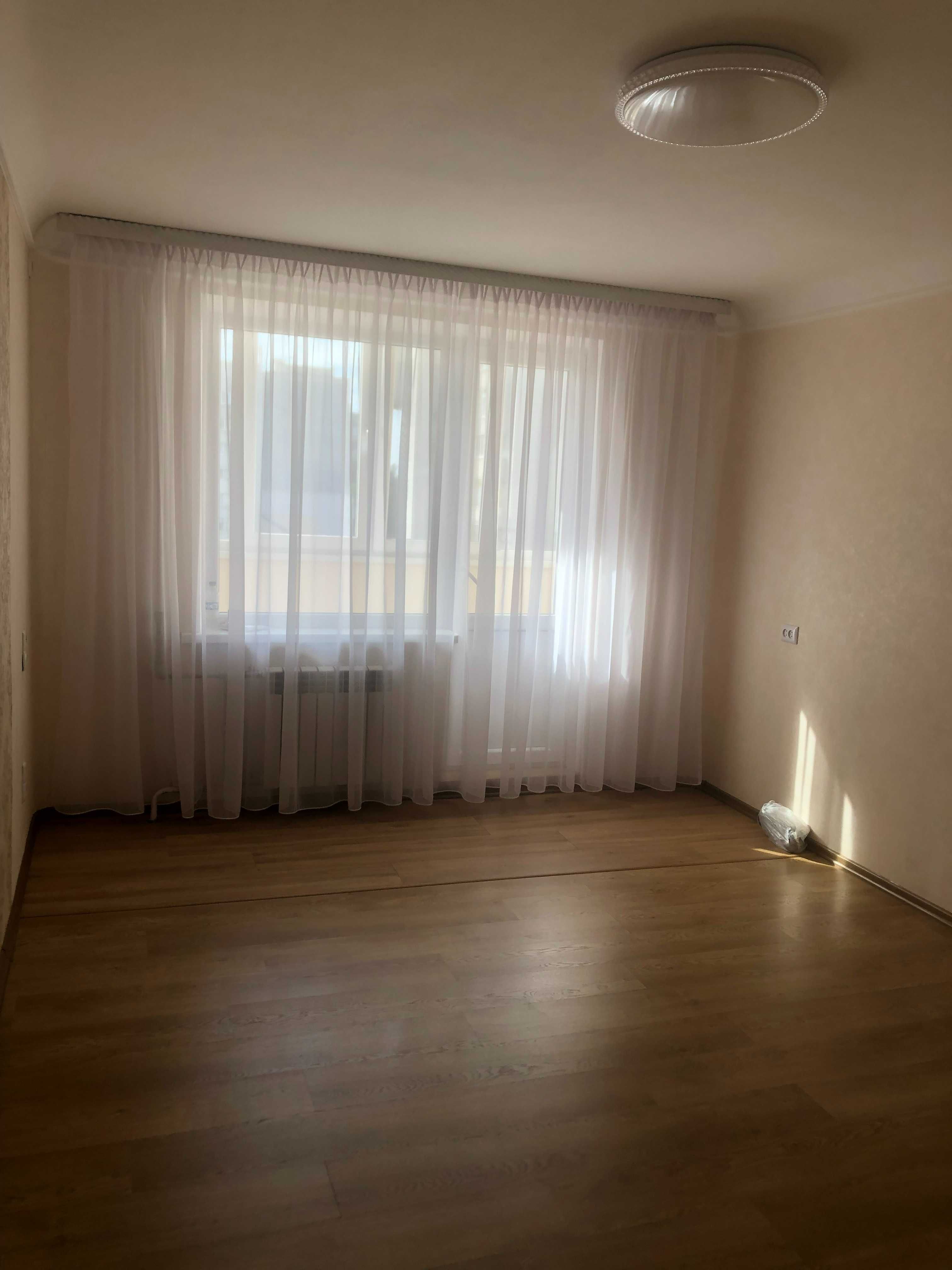Продам 1- кімнатну квартиру 6/9  з ремонтом 35,8 кв.  Раківка