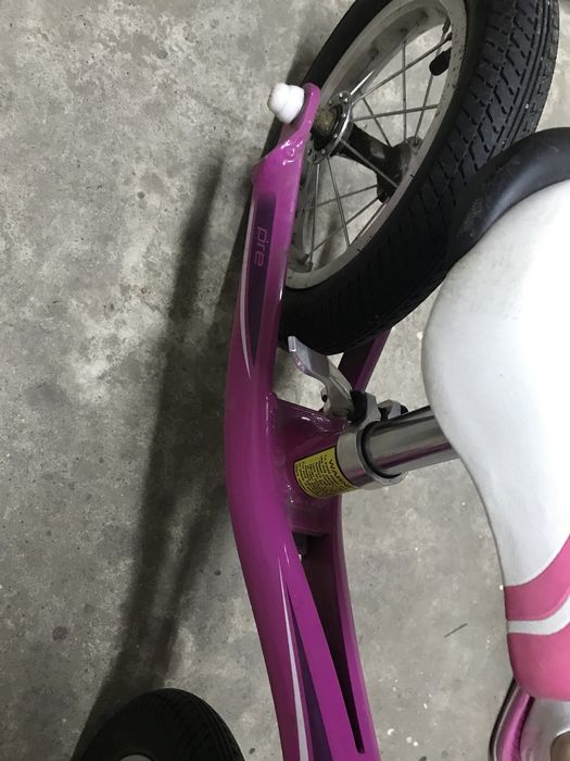 Rower biegowy dla dziewczynki