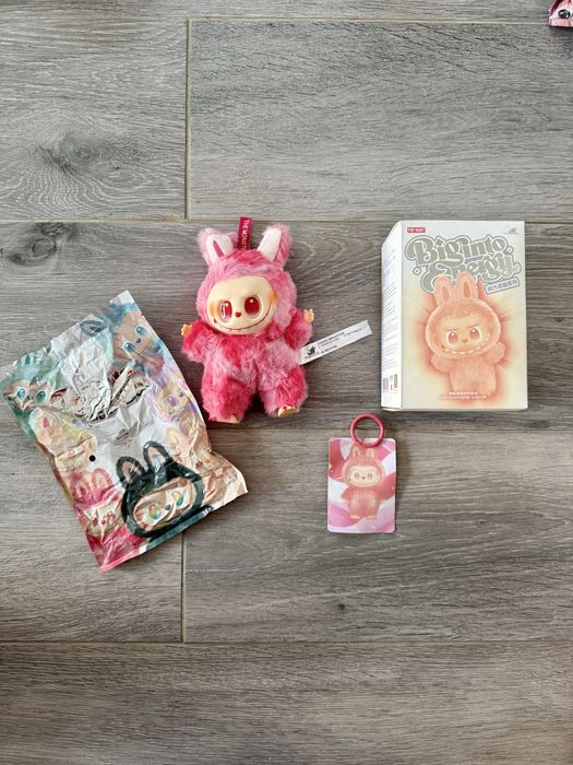 Labubu embalado e selado