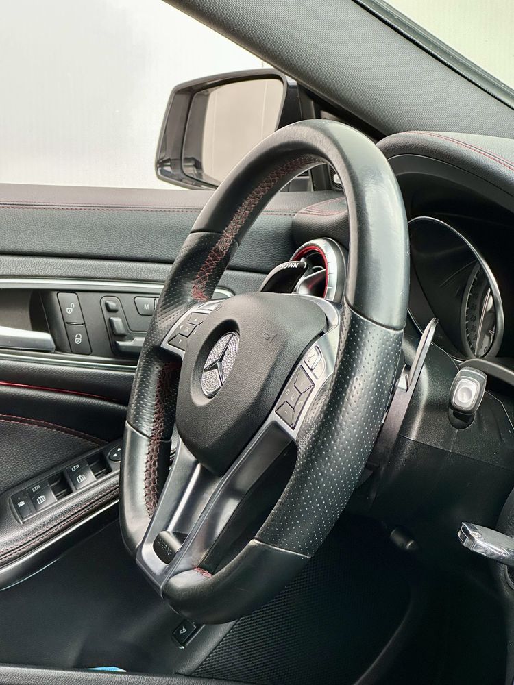 Mercedes CLA 220D AMG (Trato de credito)