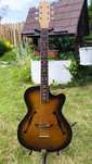 Gitara Defil Jazz. Nowe struny oraz klucze.