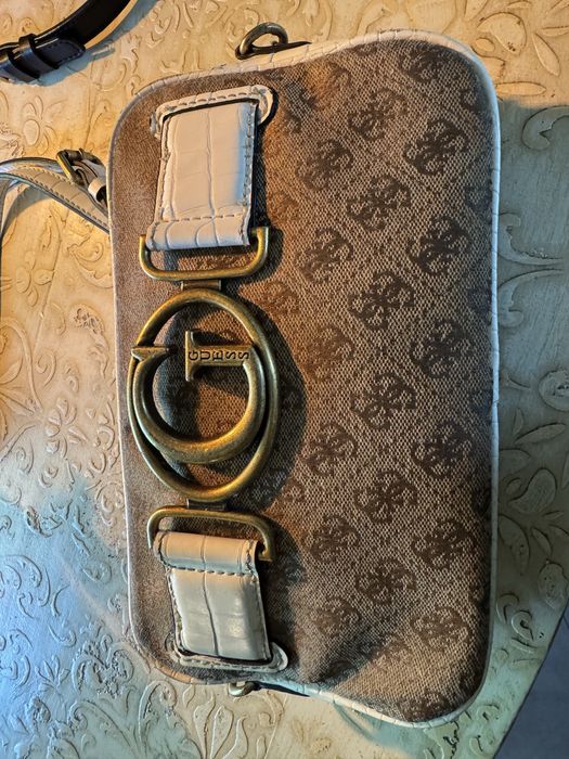 Torebka uzywana guess