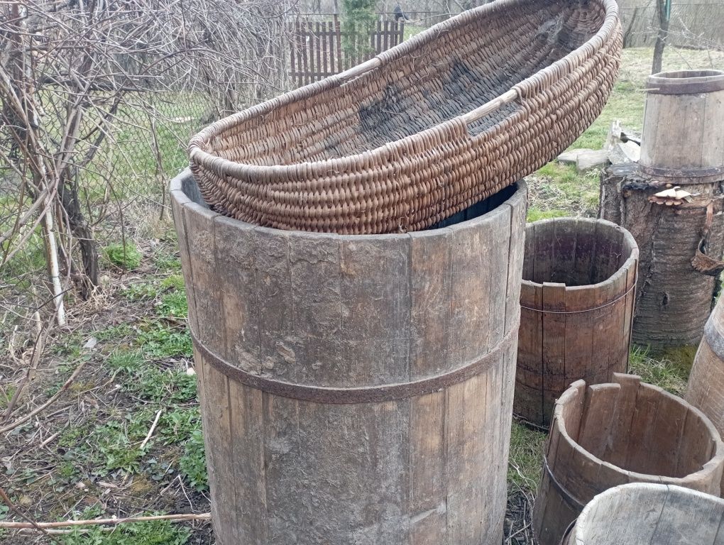 Продам  дерев'яні бочки,корита ступи,масляницв