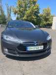 Tesla model S 85D