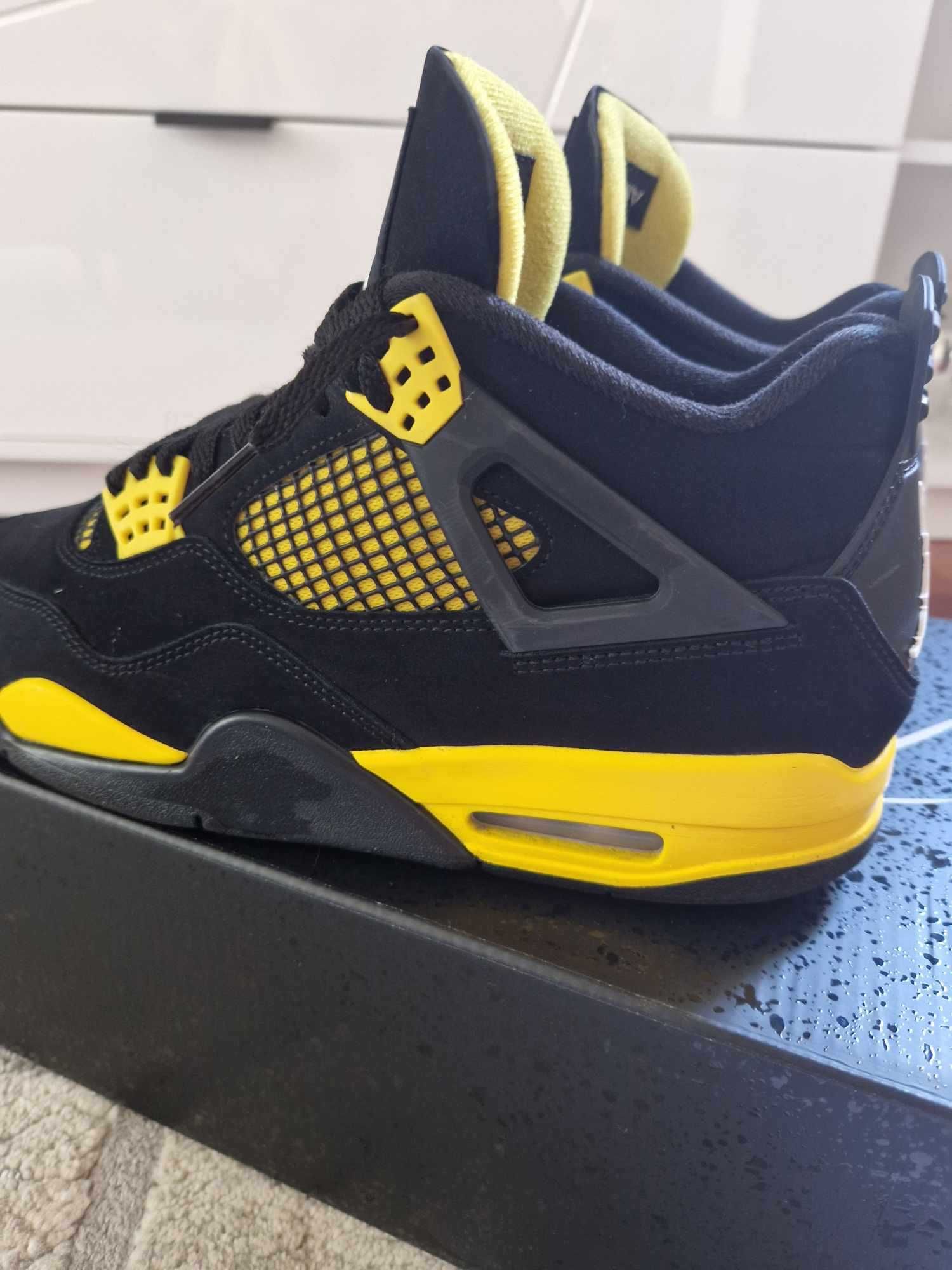 Buty Jordan 4 Yellow Thunder - rozmiar 42 stan perfekcyjny petarda