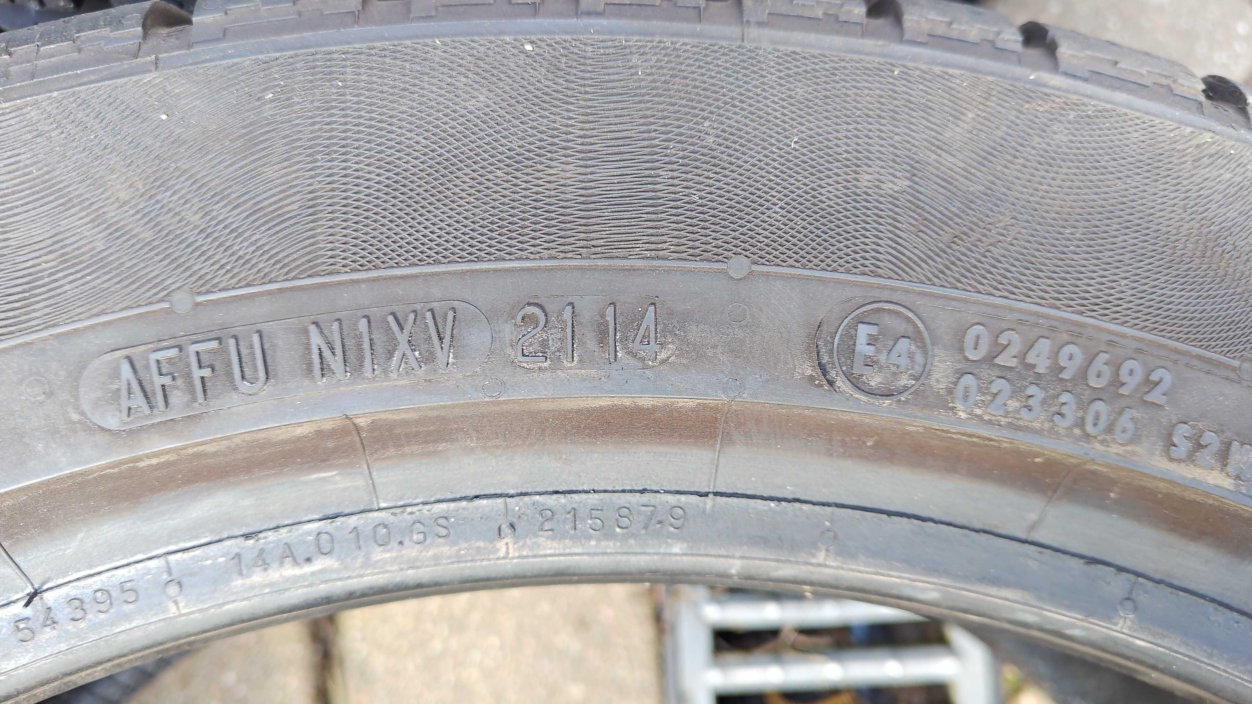 Opony Continental Contiwinter Contact 235/45R18 2 szt.