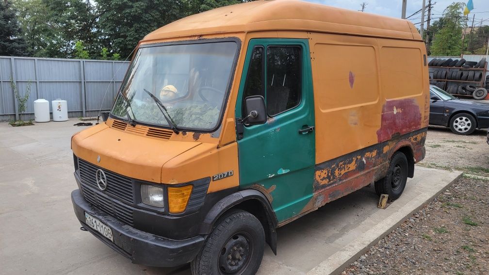 Mercedes Benz T1 207D,бус,спринтер