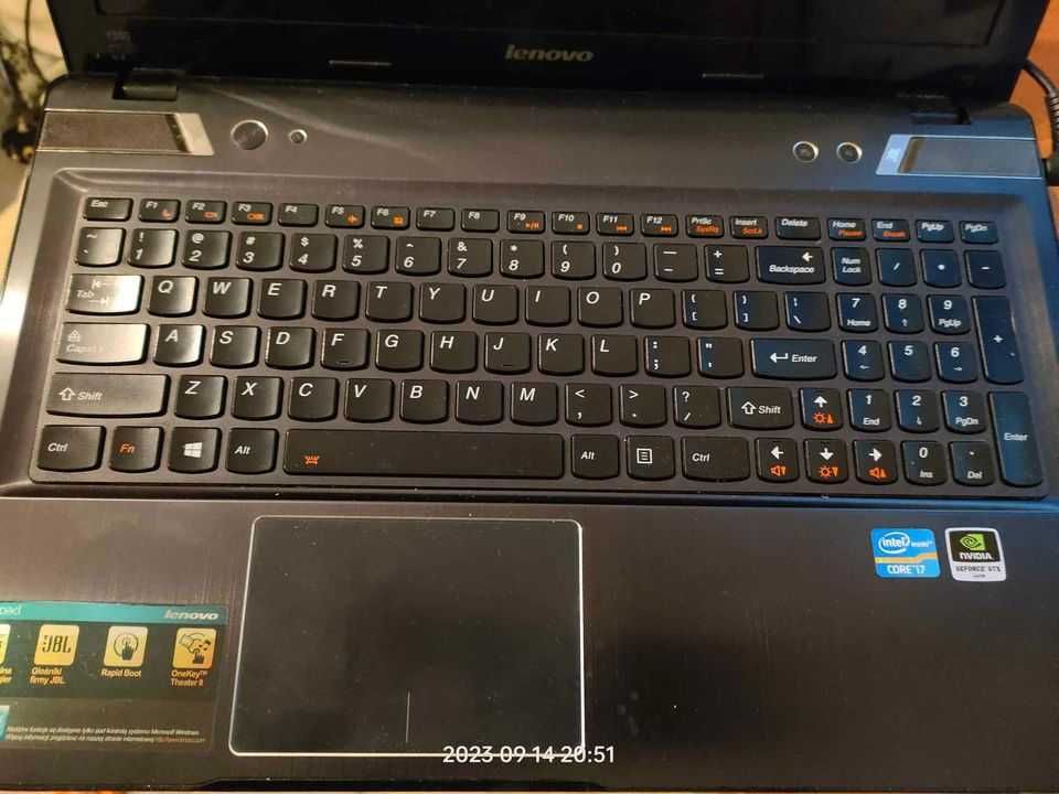 Laptop Lenovo IdeaPad Y580 gaming podświetlana klawiatura