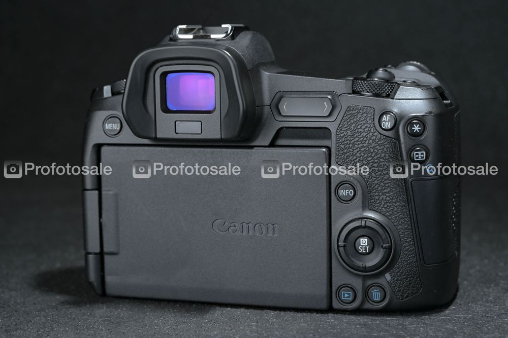Фотоапарат Canon EOS R