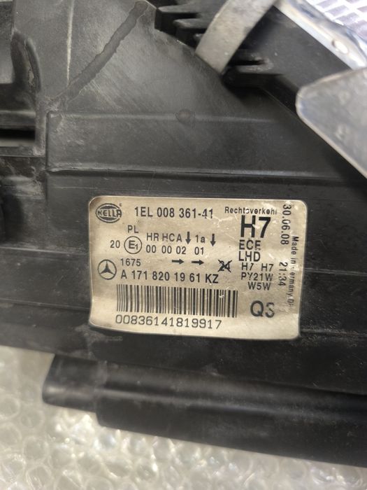 Lampa Lewa Slk R171 AMG z czarnym środkiem