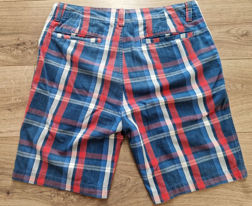 Calções Quebramar tamanho S

Em bom estado.