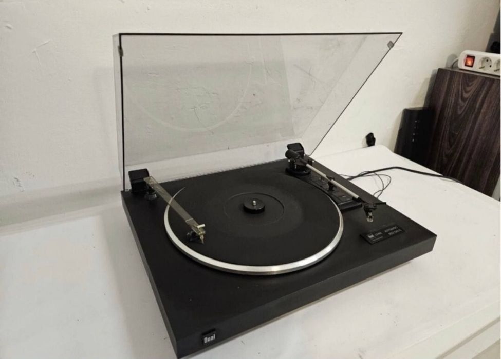 Gramofon Dual CS435. Wyprodukowane w Niemczech