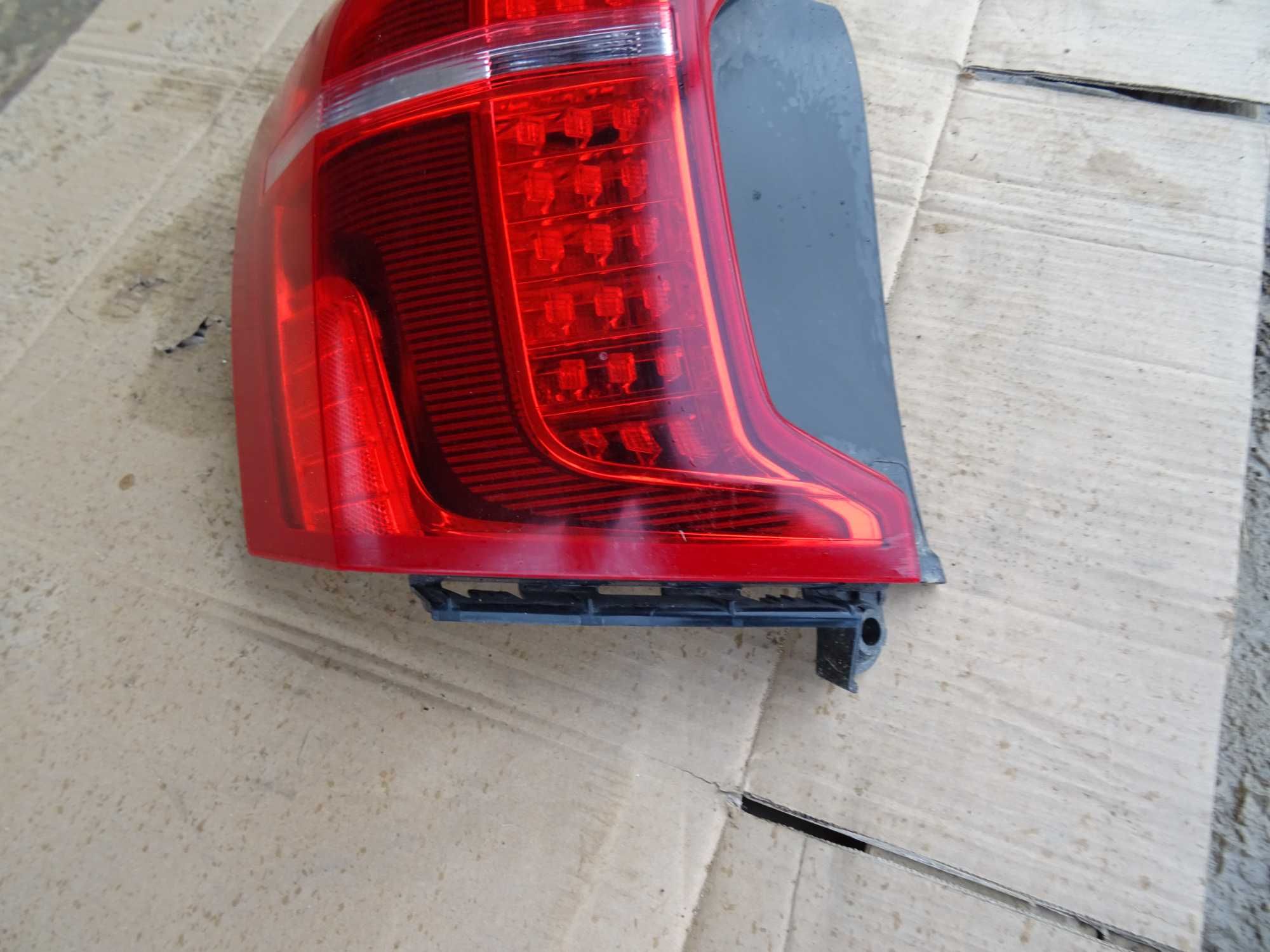 Lampa Lewa Tył Volvo XC90 II